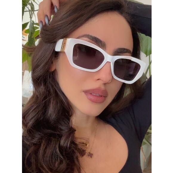 NEW Dior MissDior S1I Cat Eye Sunglasses in White main image 7